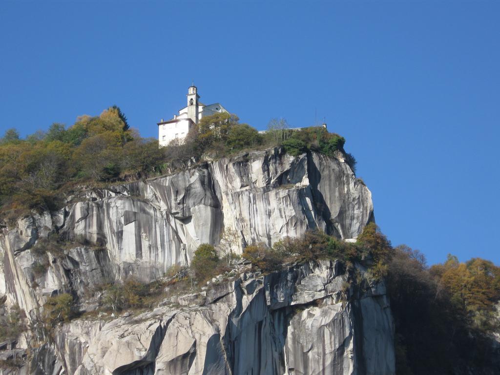 Emy Lake Orta Pella Exterior foto